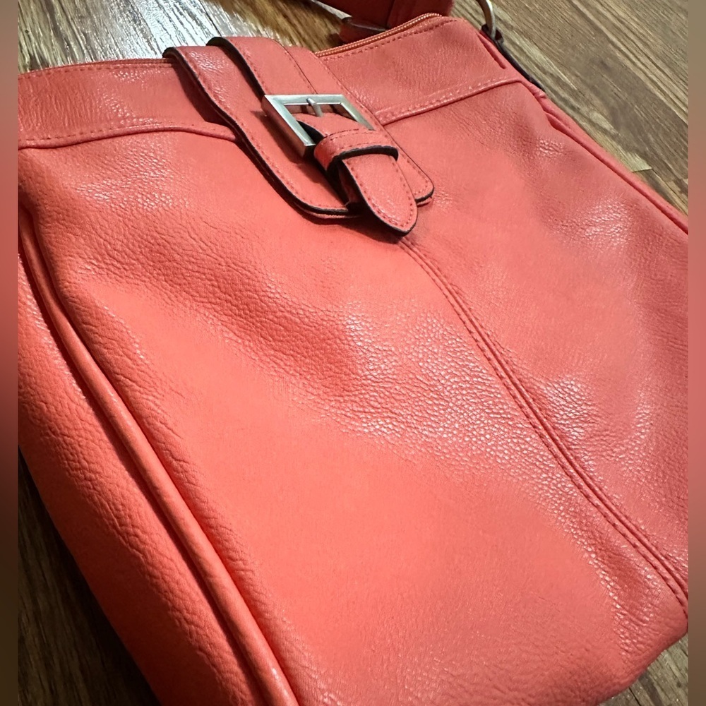 🆕 Merona Mango Crossbody - Picture 3 of 10